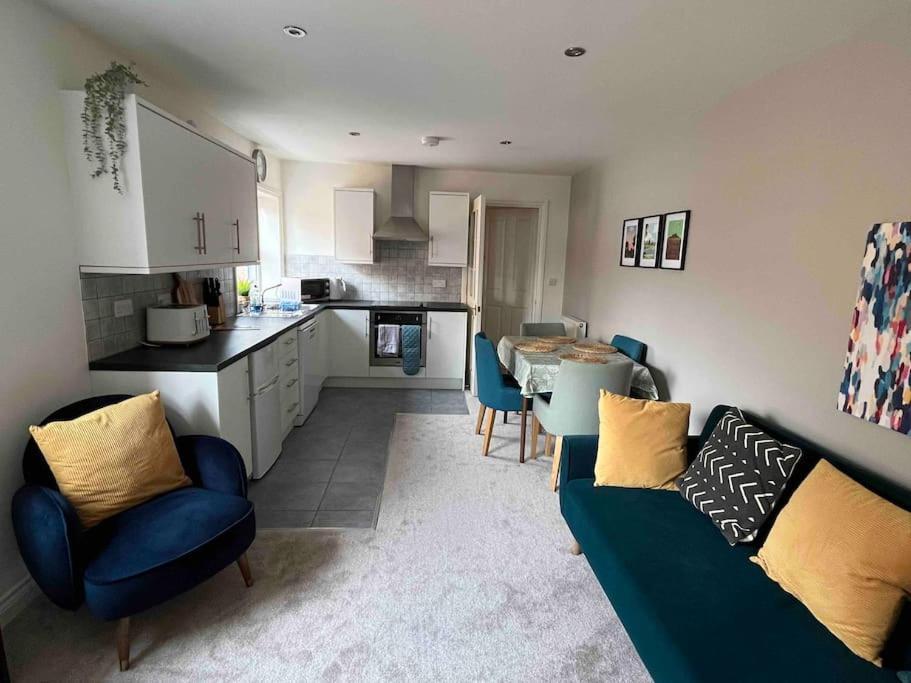 Town Centre Apartment With Parking Wallingford Esterno foto